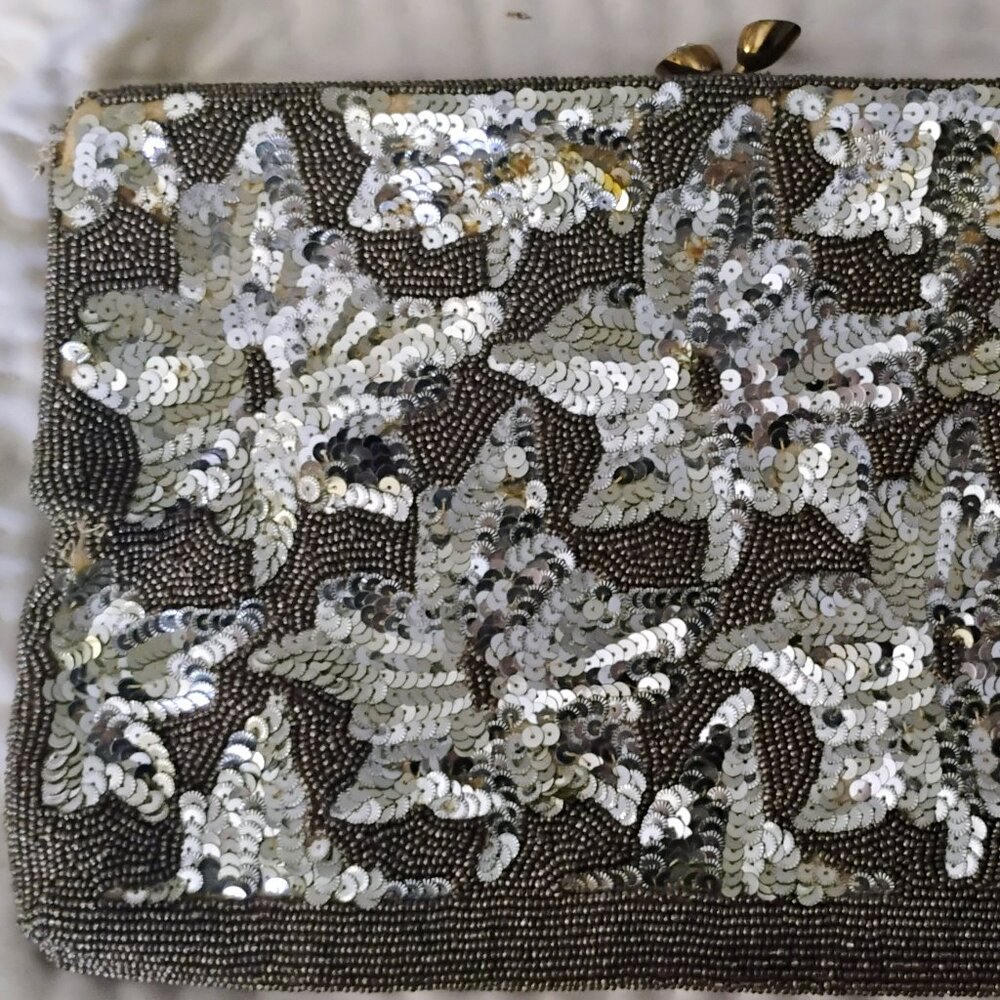 Walborg De Pinna Vintage Handmade clutch sequins and beaded made in Belgium